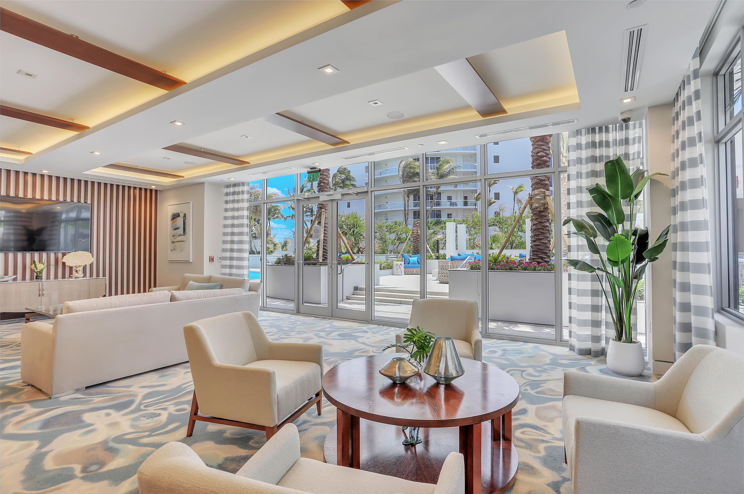 5000 NORTH OCEAN CONDO - Residential