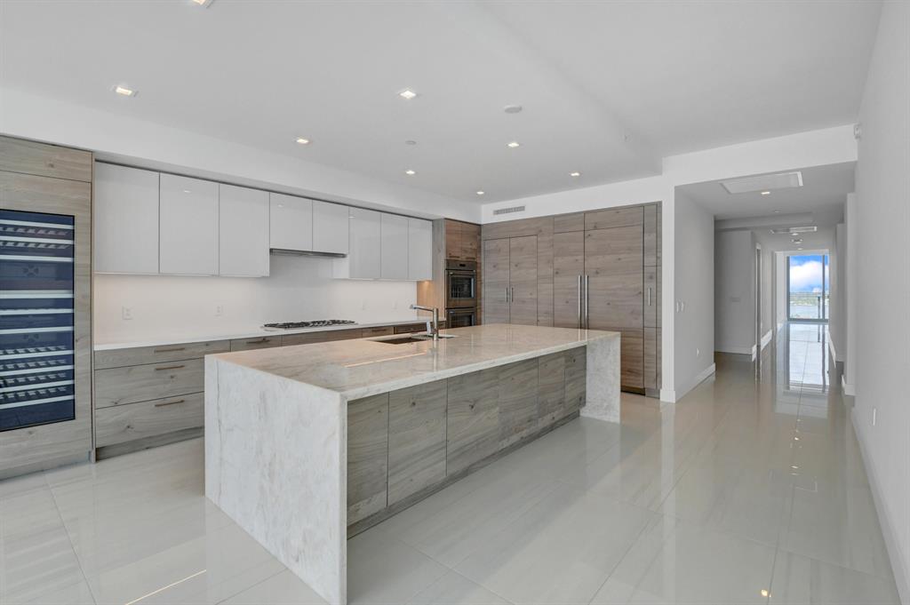 5000 NORTH OCEAN CONDO - Residential