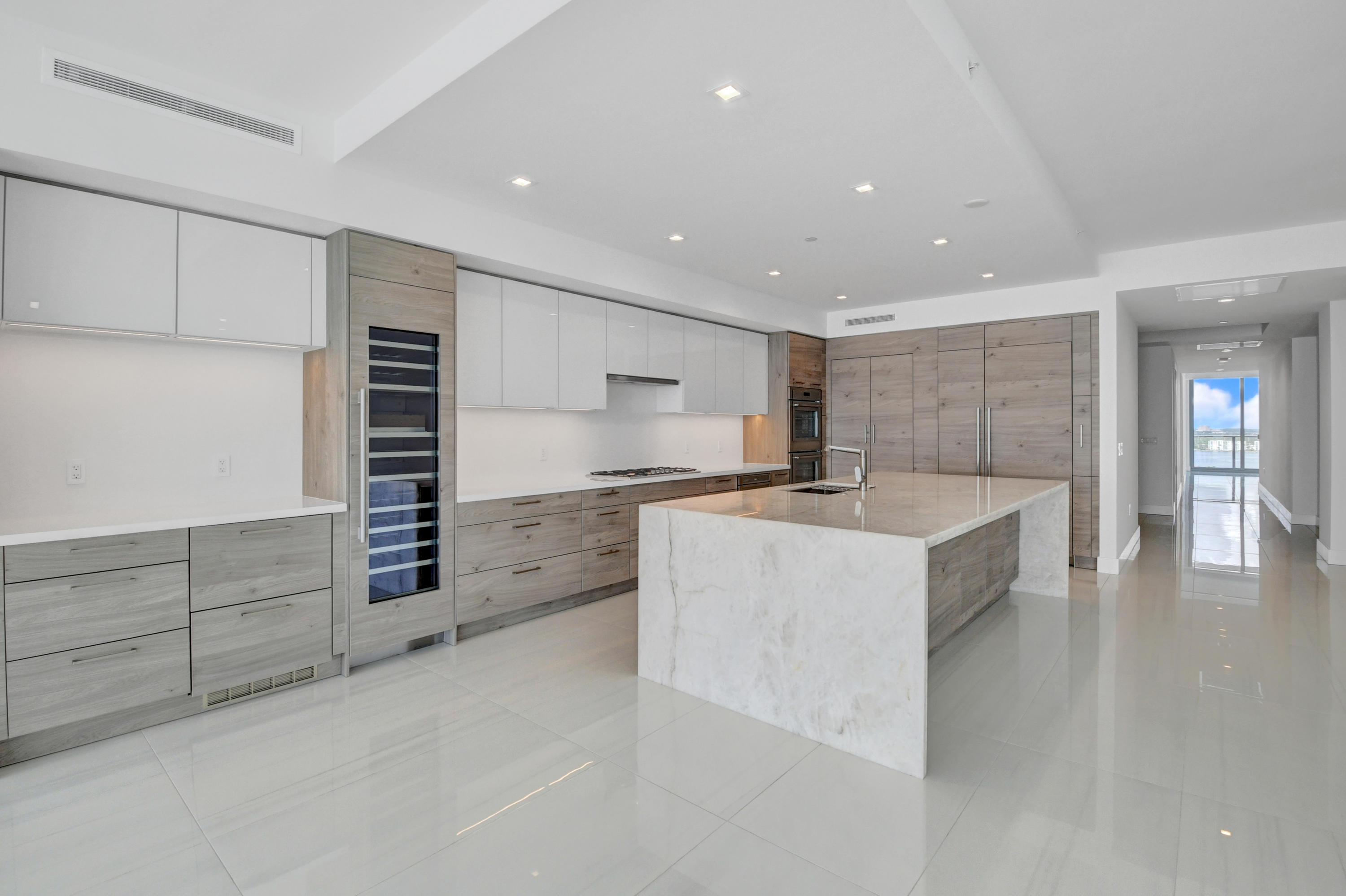 5000 NORTH OCEAN CONDO - Residential