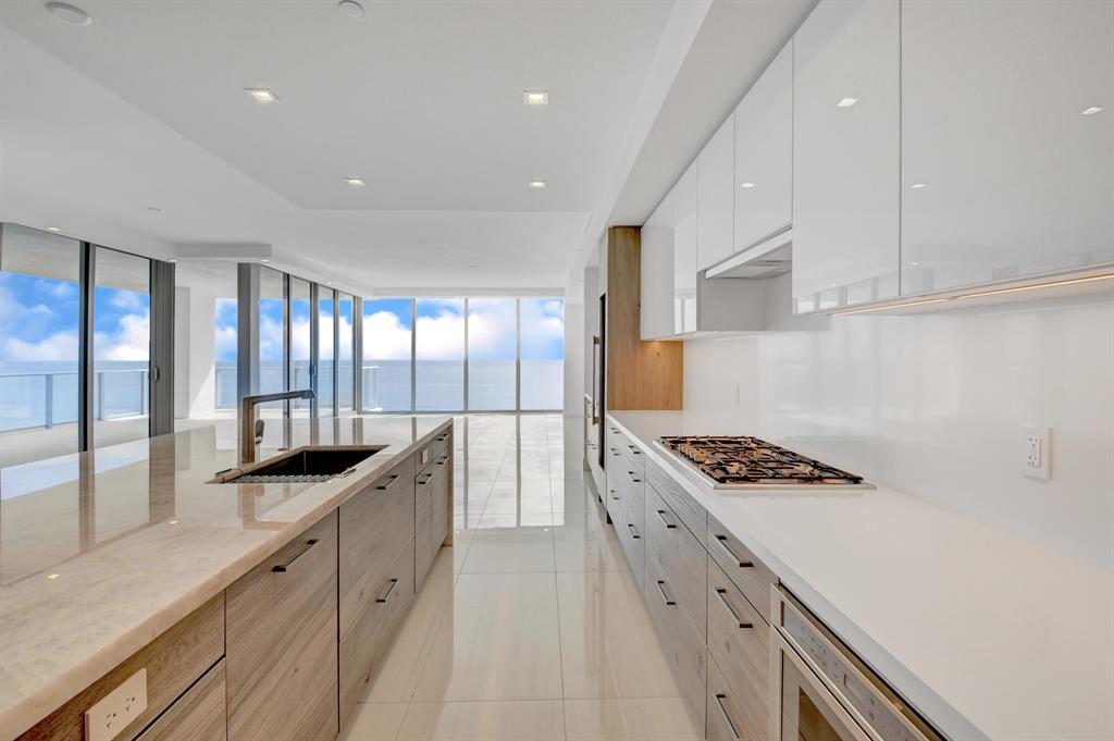 5000 NORTH OCEAN CONDO - Residential