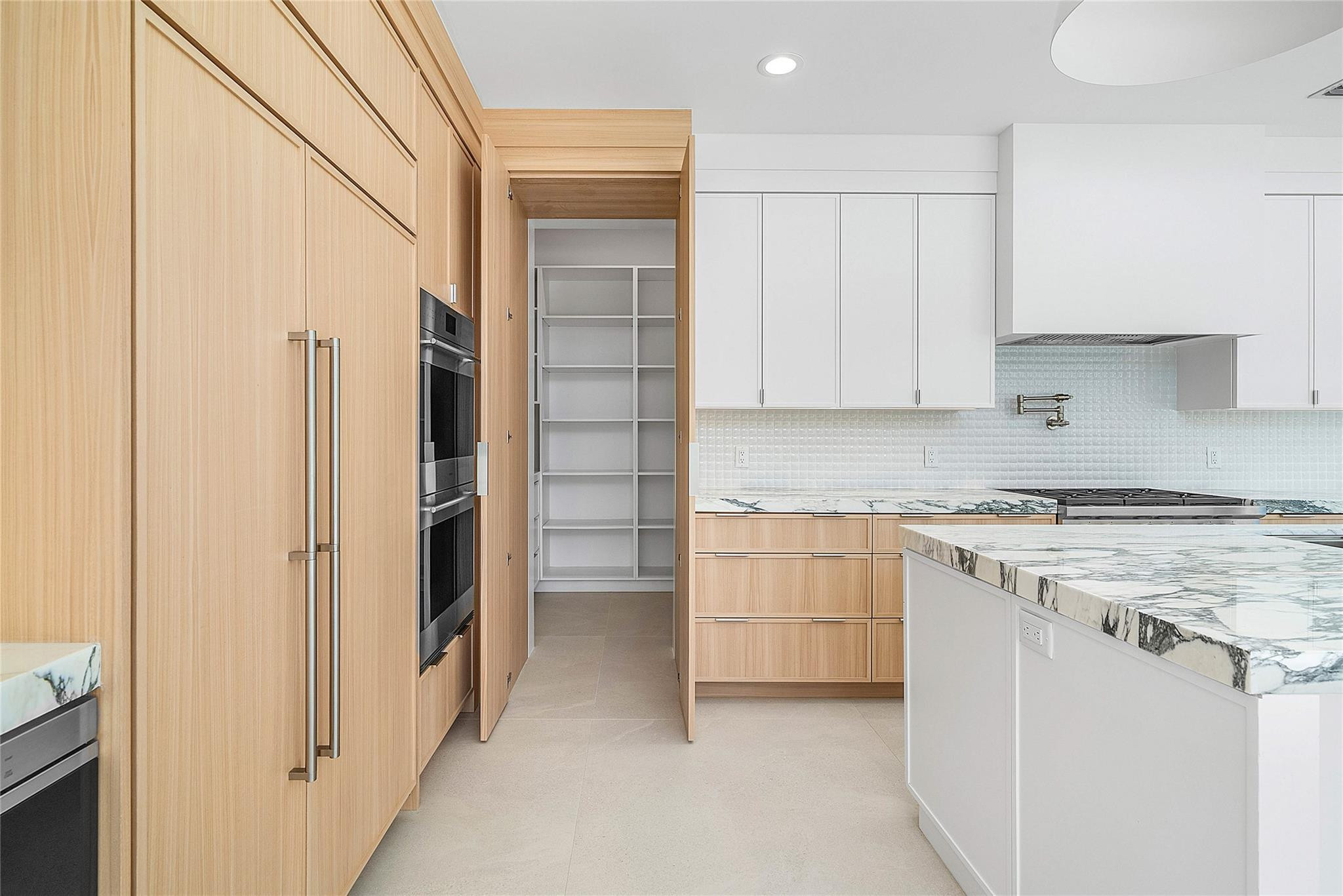 Country Club Point - Residential