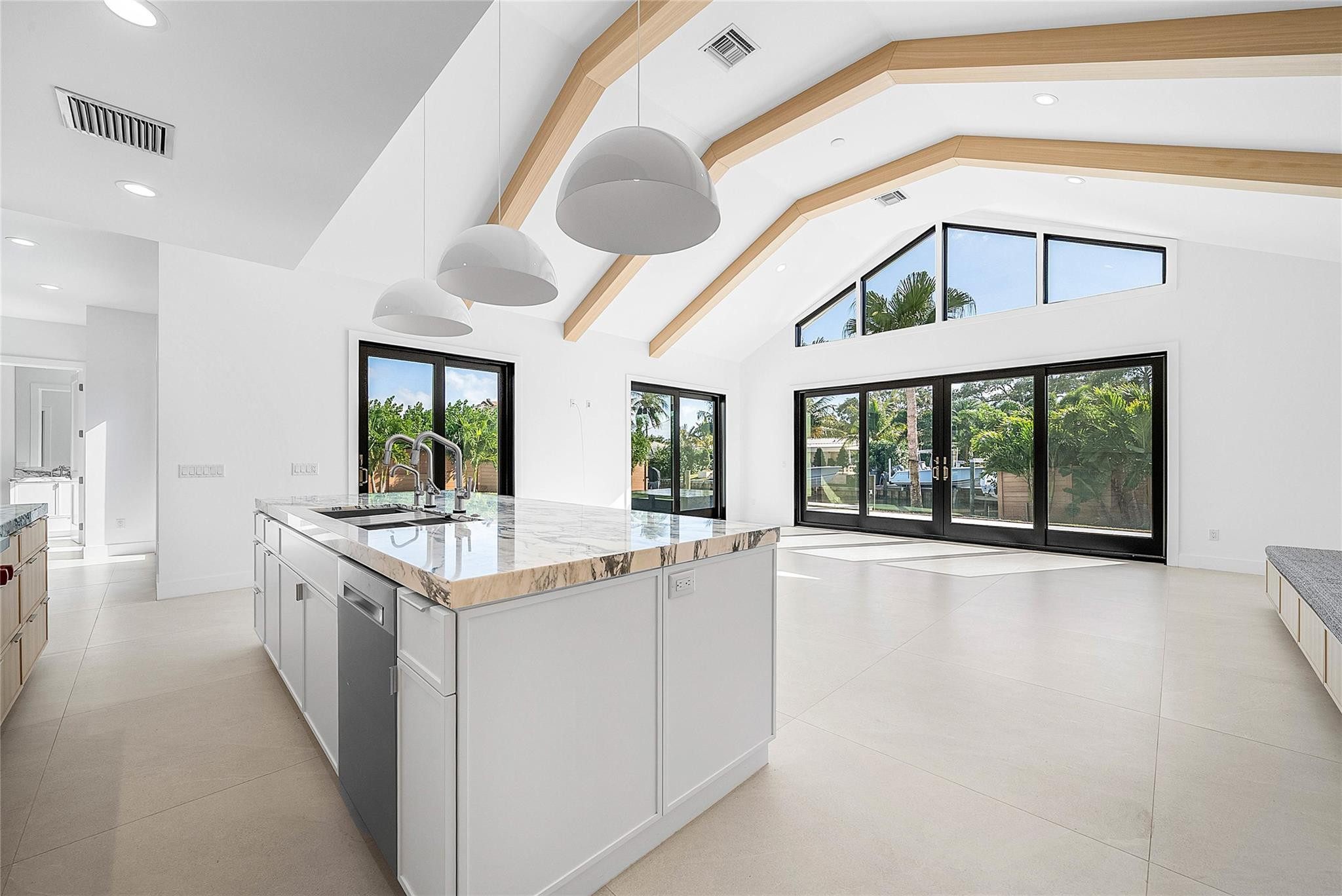 Country Club Point - Residential