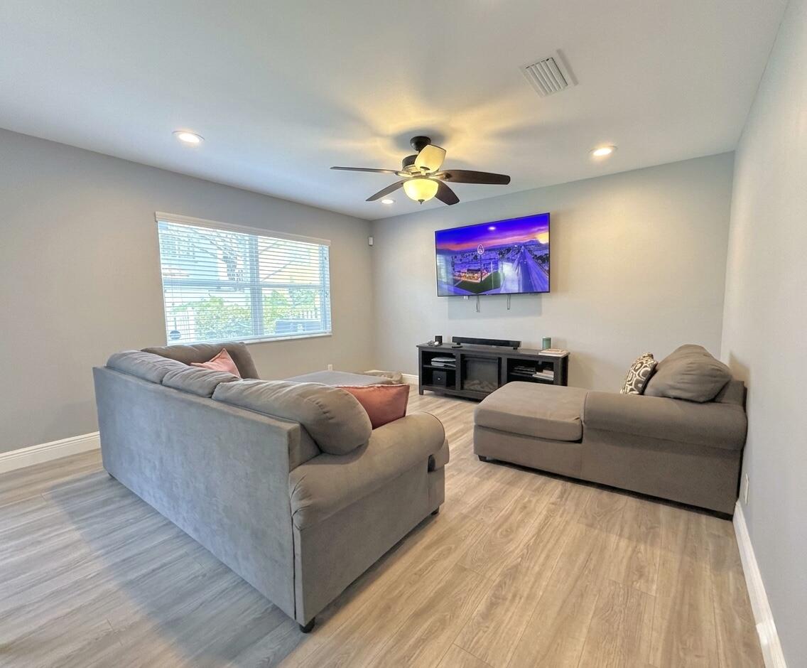 Properties 3330 Blue Fin Drive