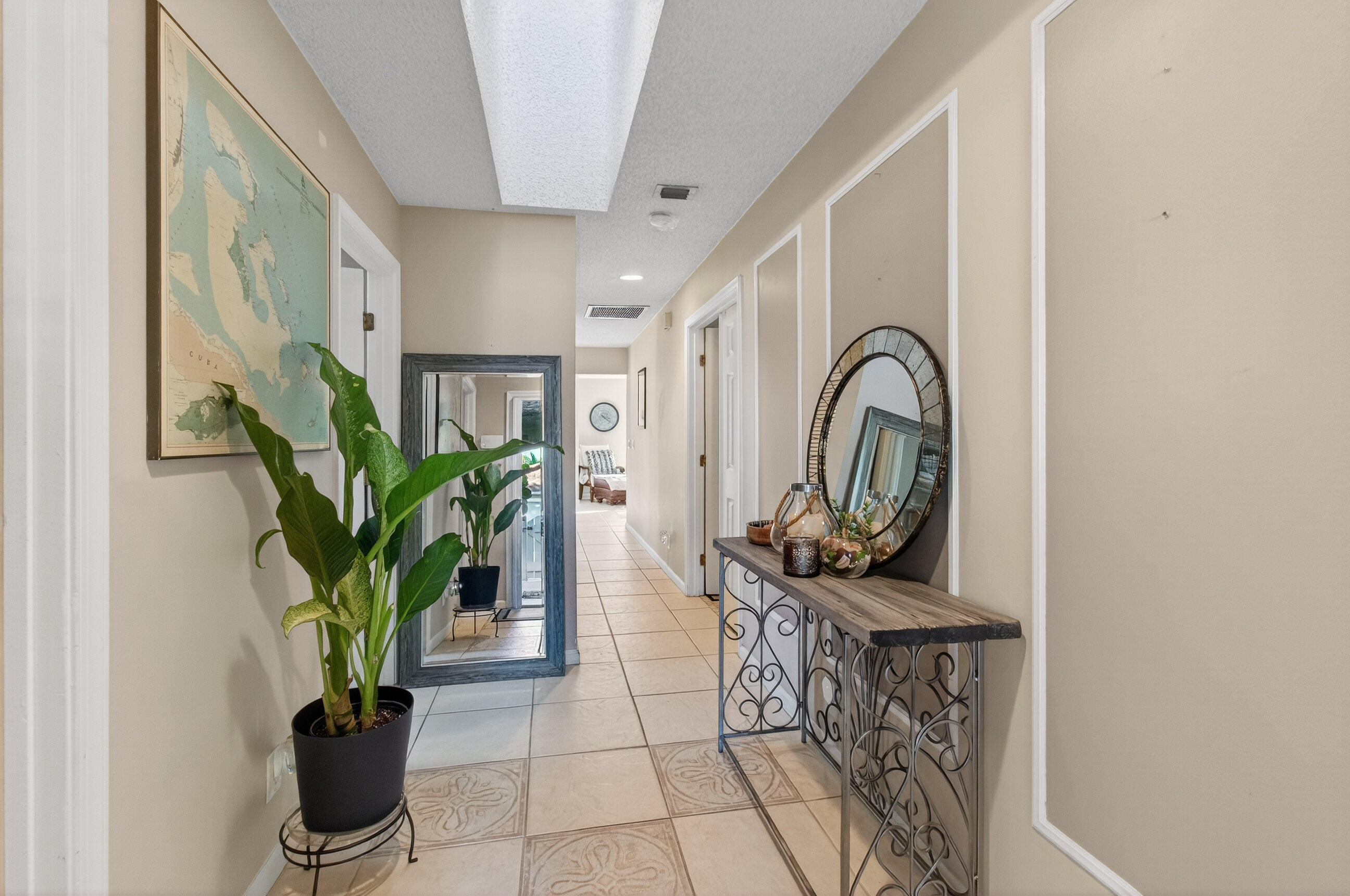 JOGGERS RUN - Residential