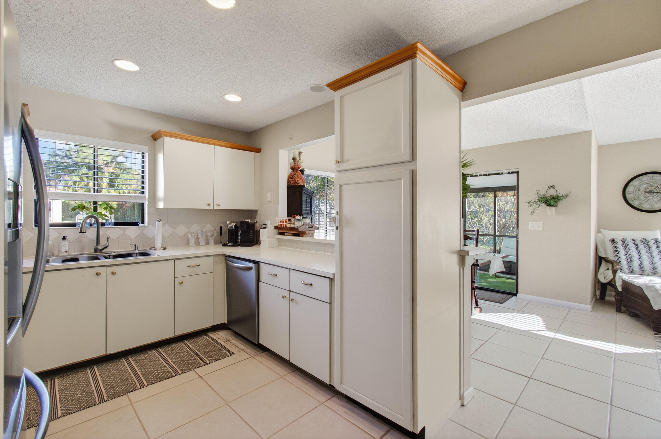 JOGGERS RUN - Residential