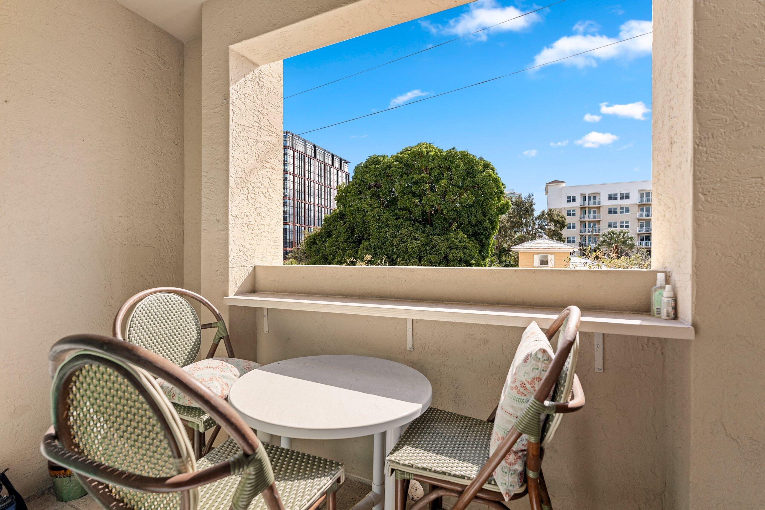 610 Clematis Street 338