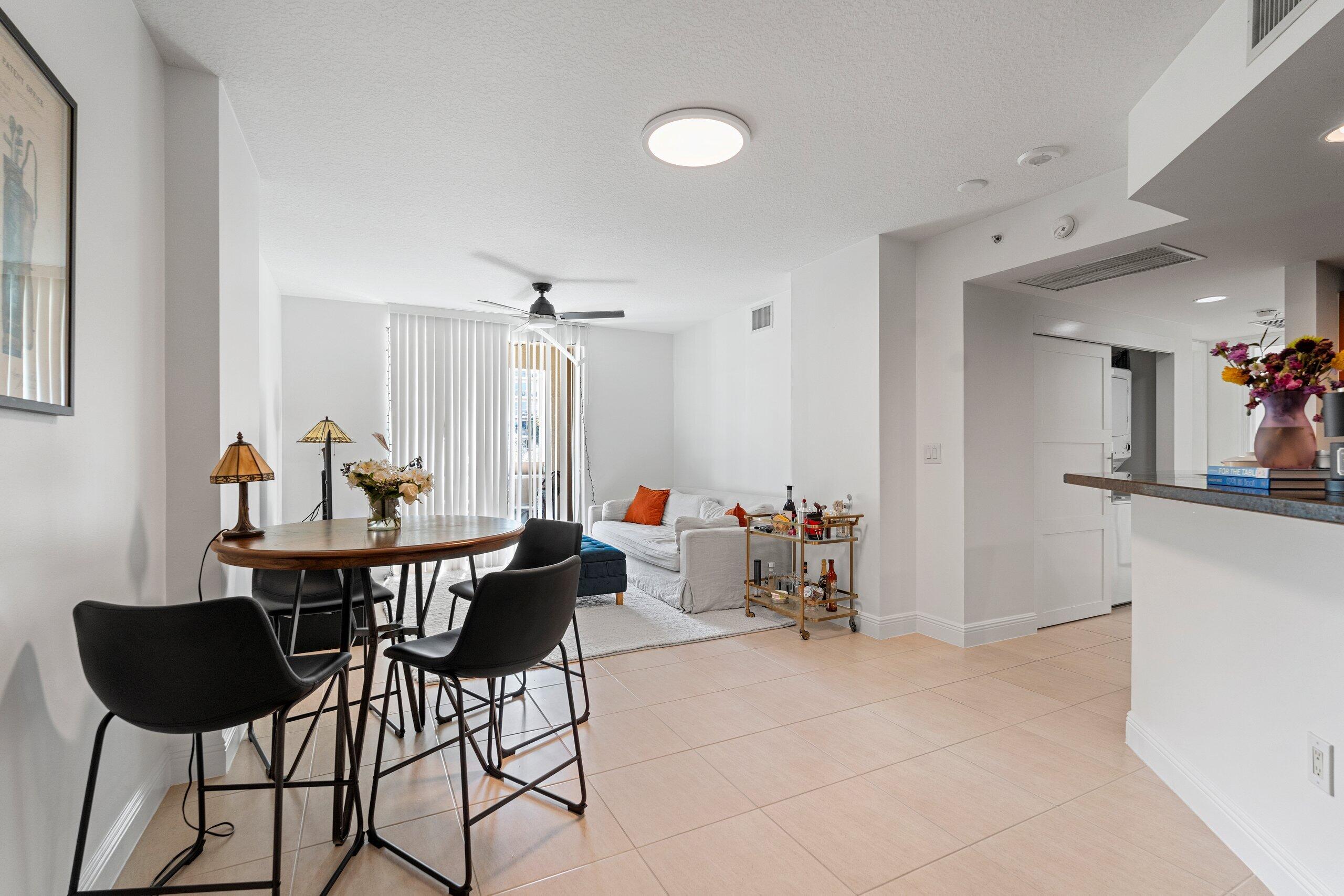 610 Clematis Street 338