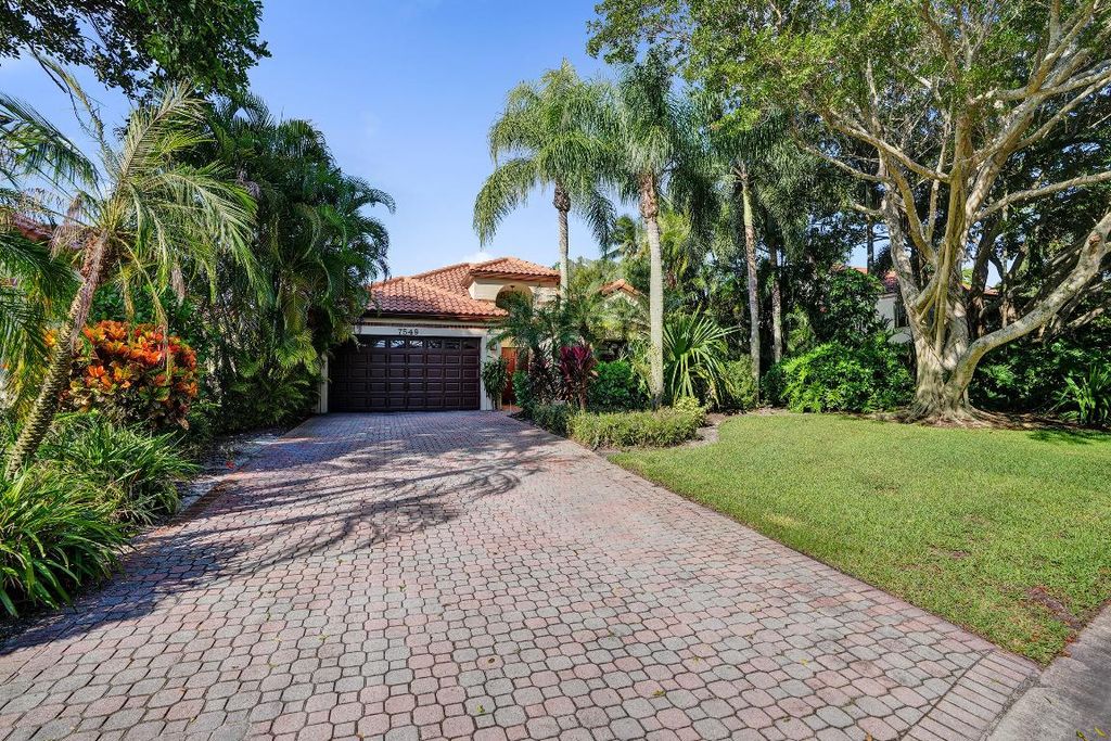 Photo of 7549 Mirabella Drive, Boca Raton, FL 33433 (MLS # R11134510)