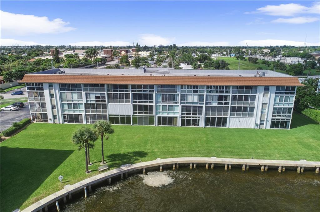 wilshire north - Residential