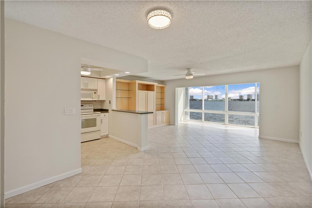 wilshire north - Residential