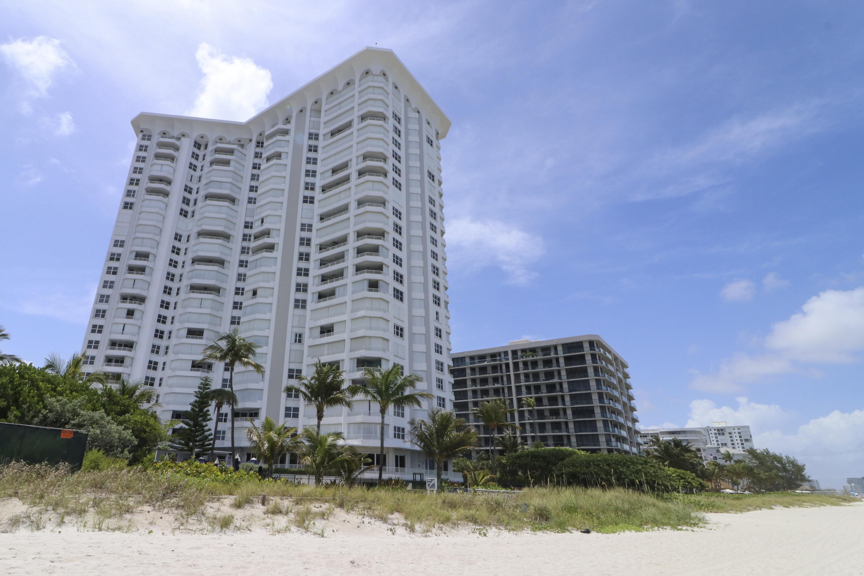 CLARIDGE CONDO - Residential