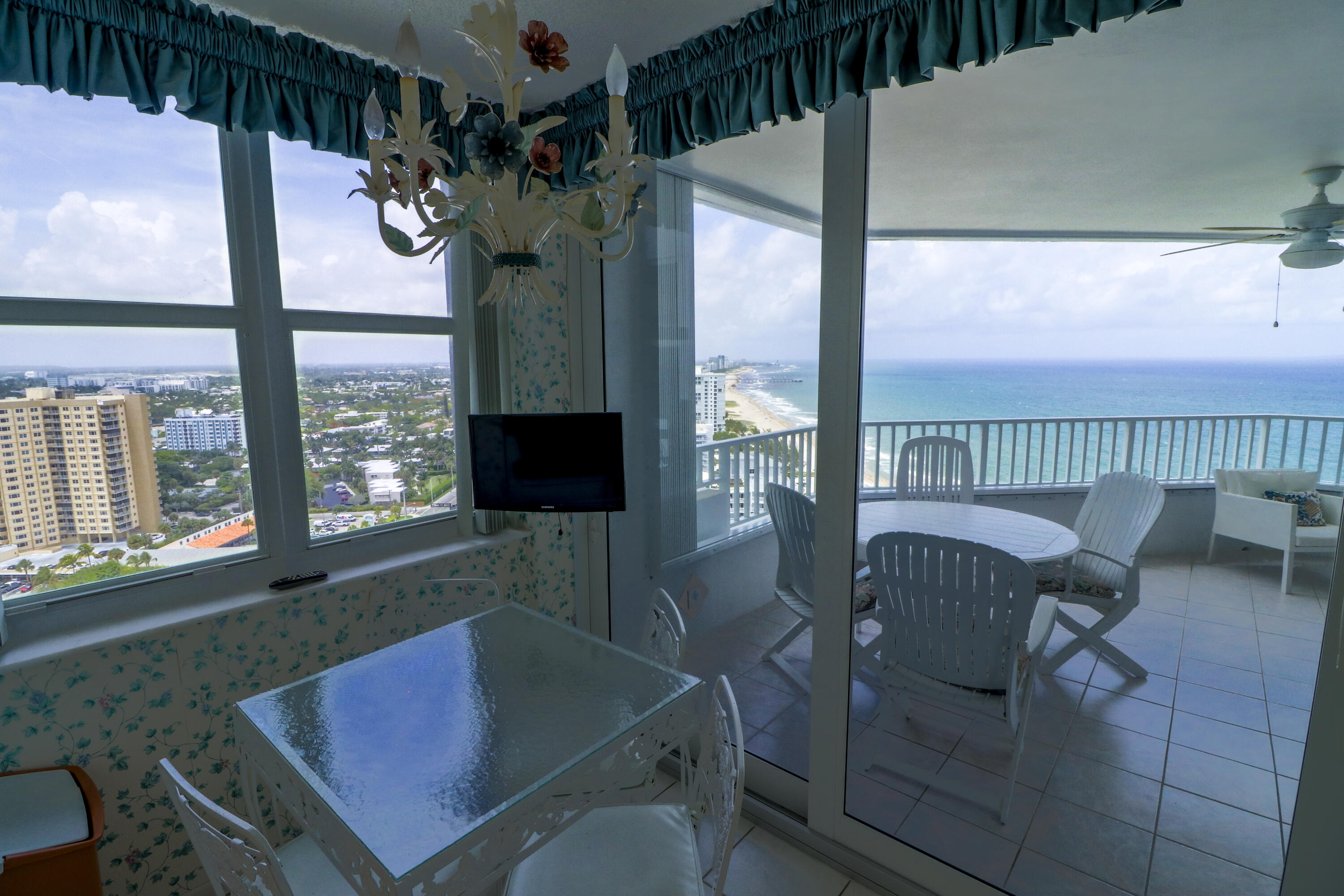 CLARIDGE CONDO - Residential