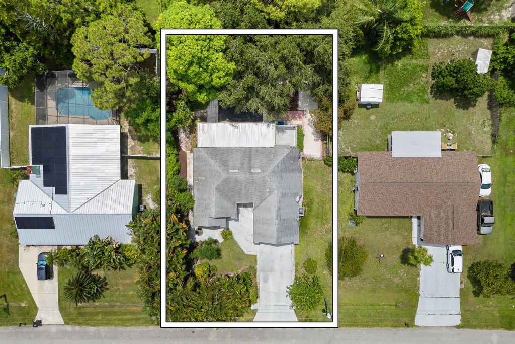 Photo of 772 NW Avens Street, Port Saint Lucie, FL 34983 (MLS # R11106540)