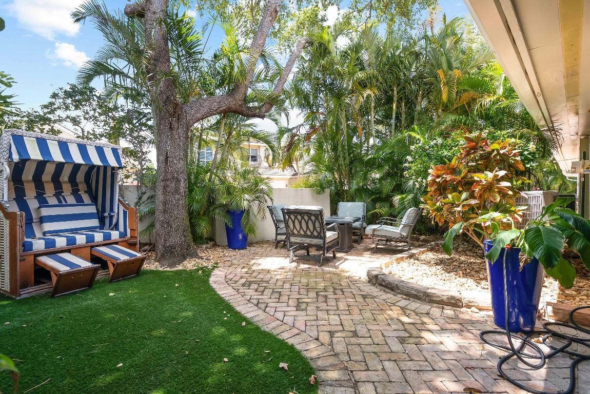 OAK HARBOUR 4 - Residential