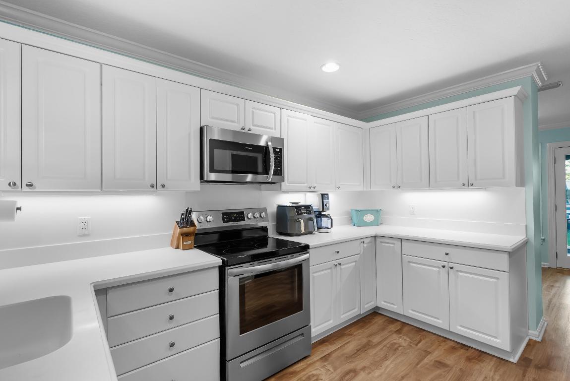 OAK HARBOUR 4 - Residential