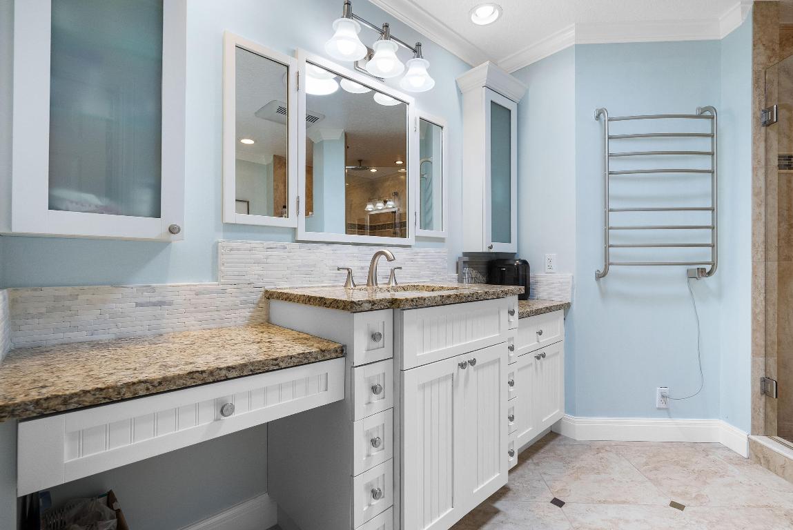 OAK HARBOUR 4 - Residential