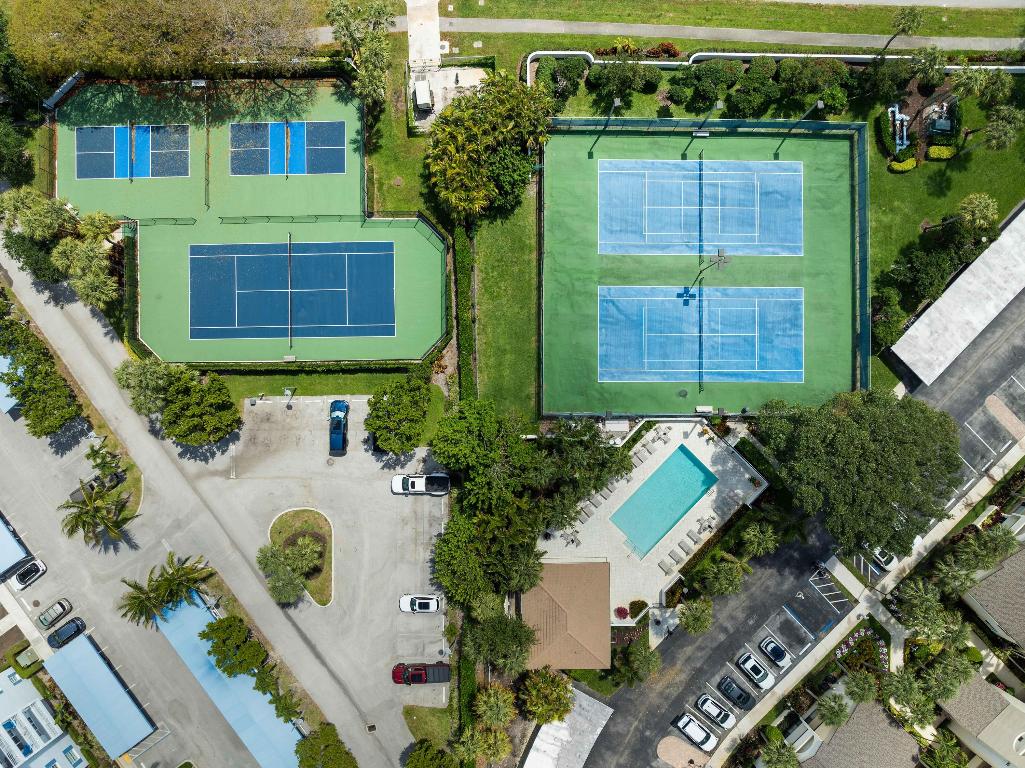 OAK HARBOUR 4 - Residential