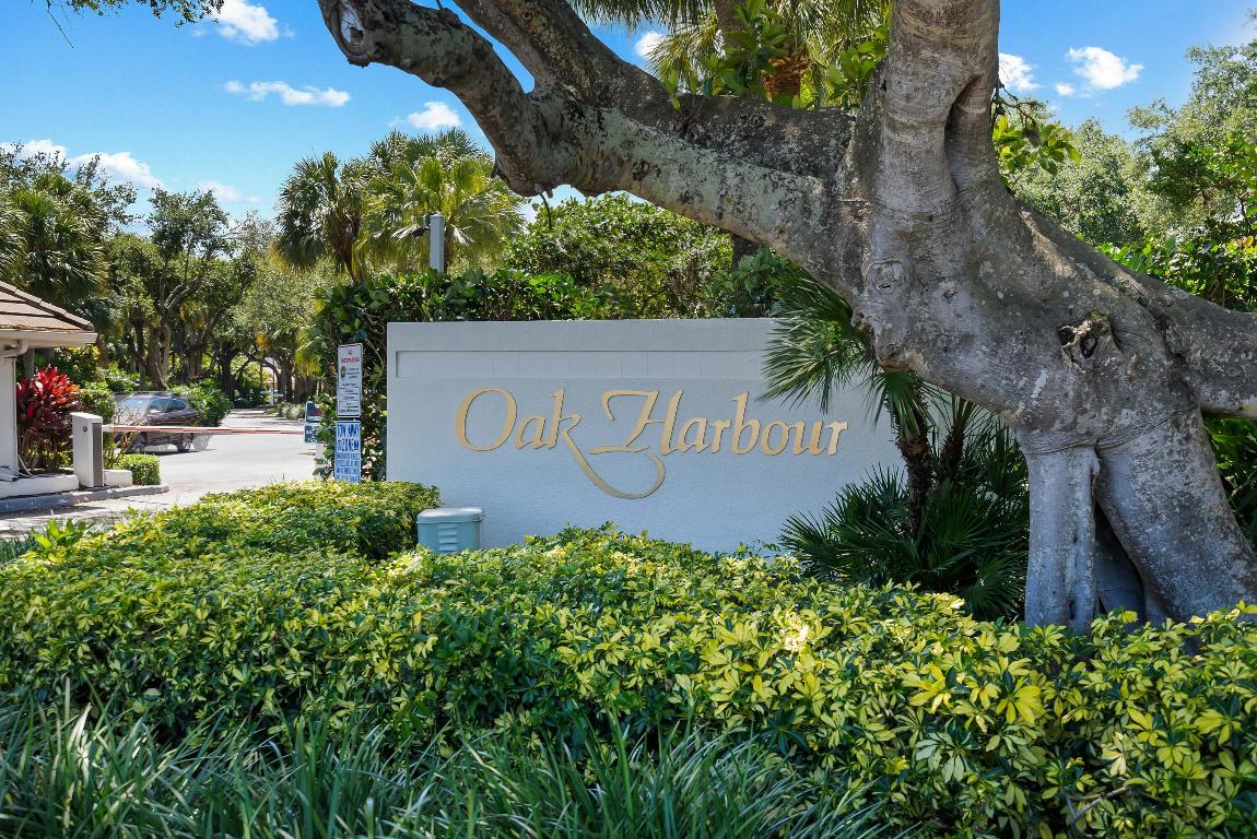 OAK HARBOUR 4 - Residential