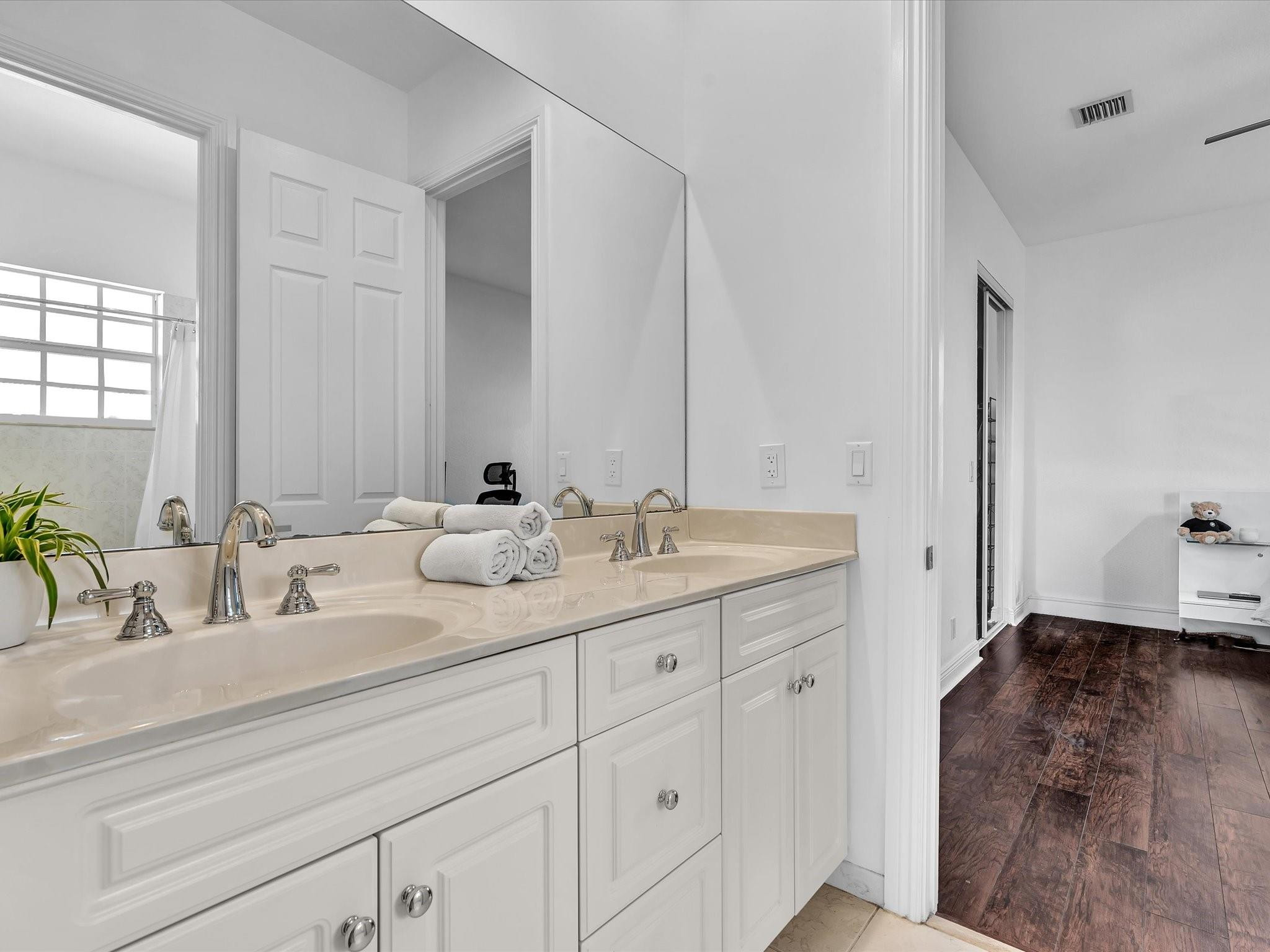 Lakeside Village At Davie - Residential