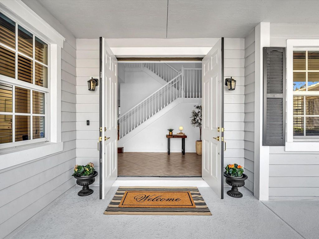 Photo of 6806 Lakeside Circle, Davie, FL 33314 (MLS # F10554856)