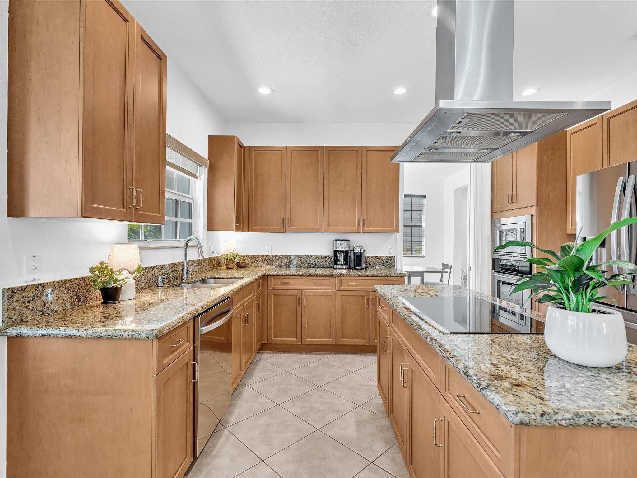 Lakeside Village At Davie - Residential