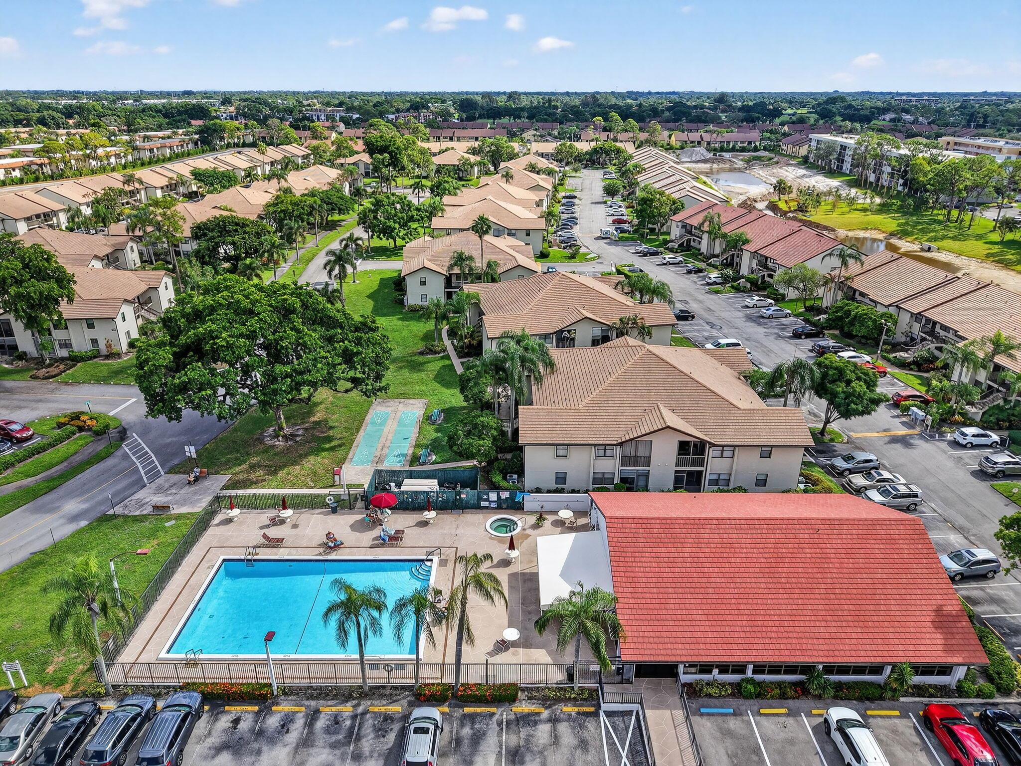 LUCERNE POINTE ONE,TWO,TH - Residential
