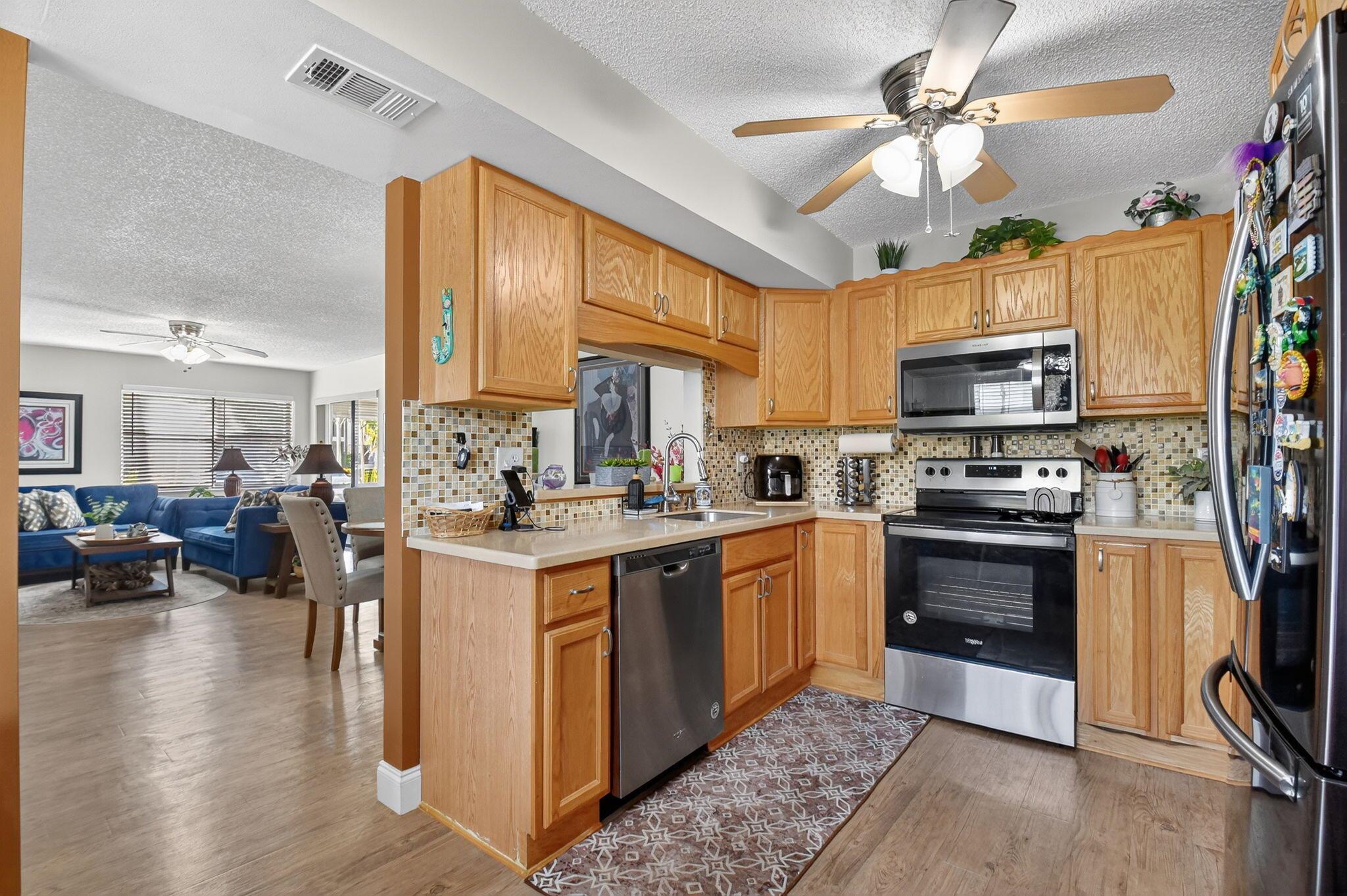 LUCERNE POINTE ONE,TWO,TH - Residential