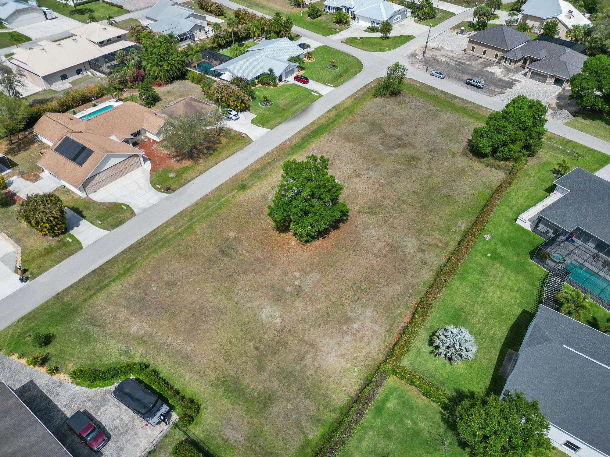 6871 Cherokee Avenue