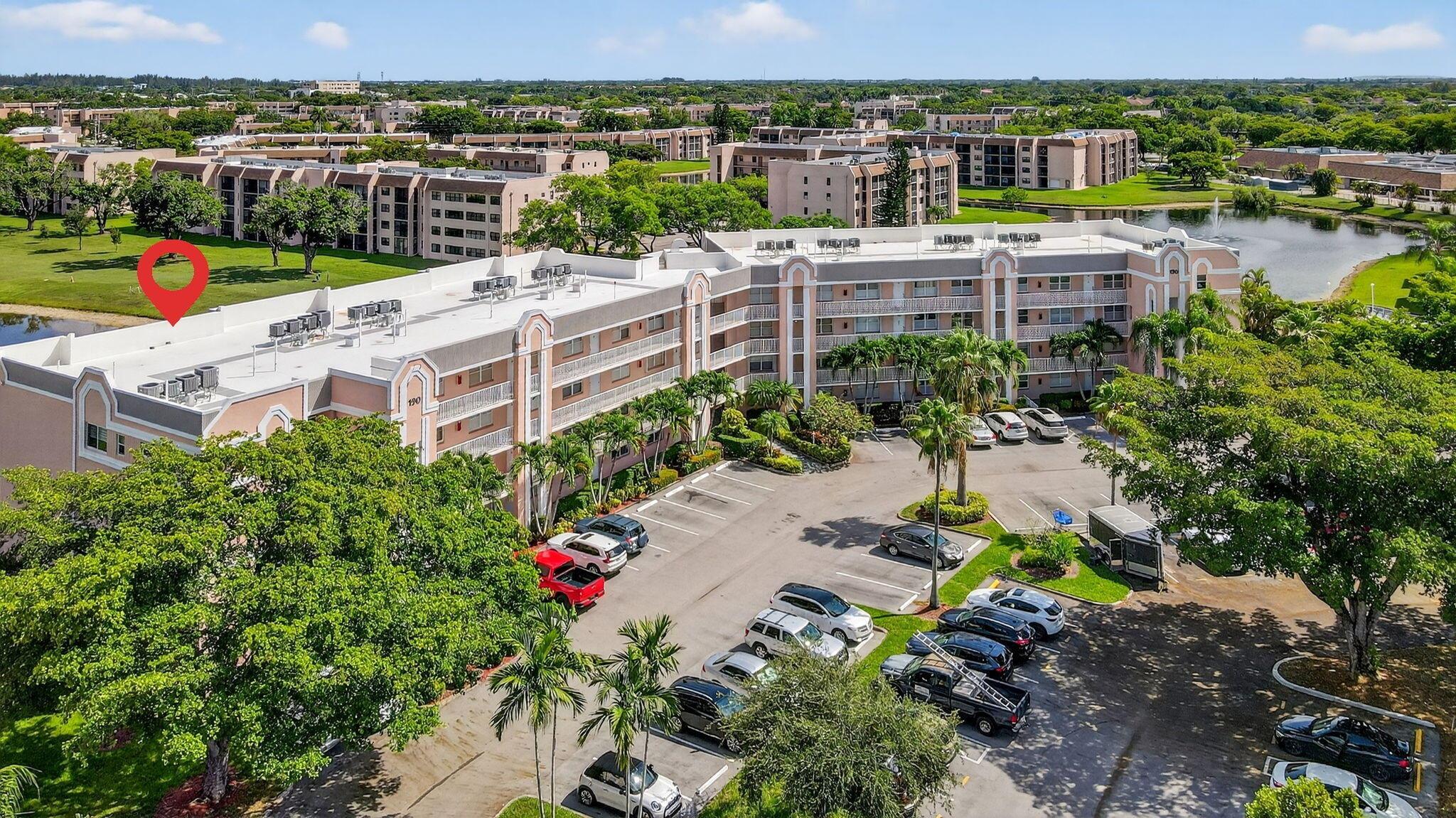 SUNRISE LAKES - Residential