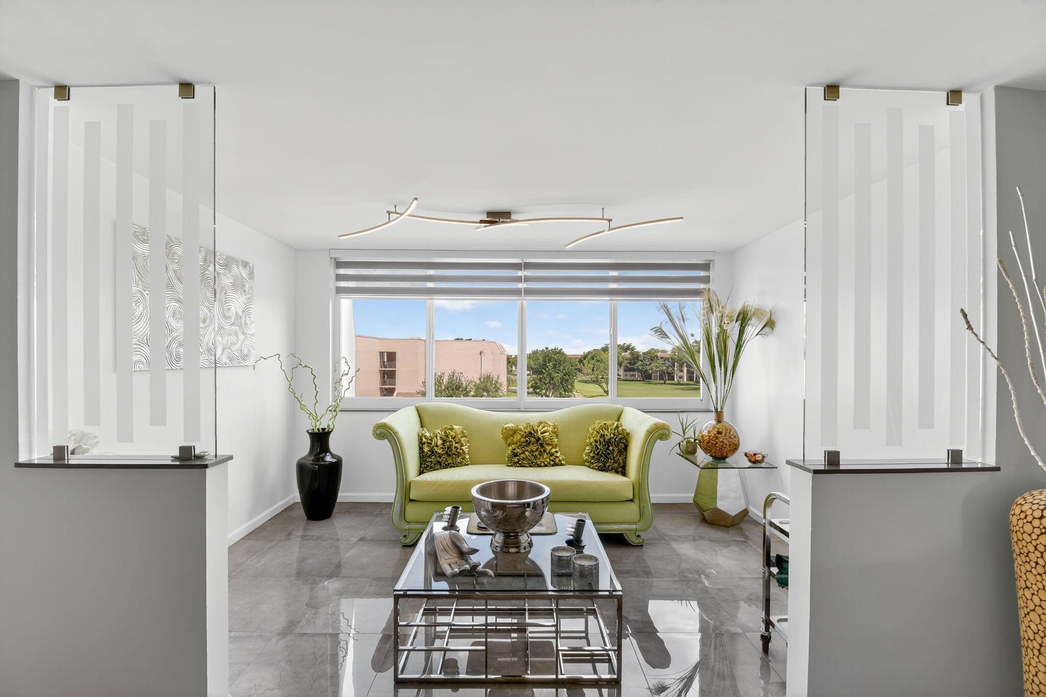 SUNRISE LAKES - Residential