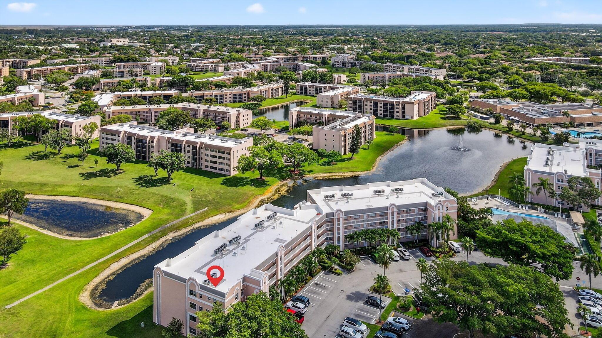 SUNRISE LAKES - Residential