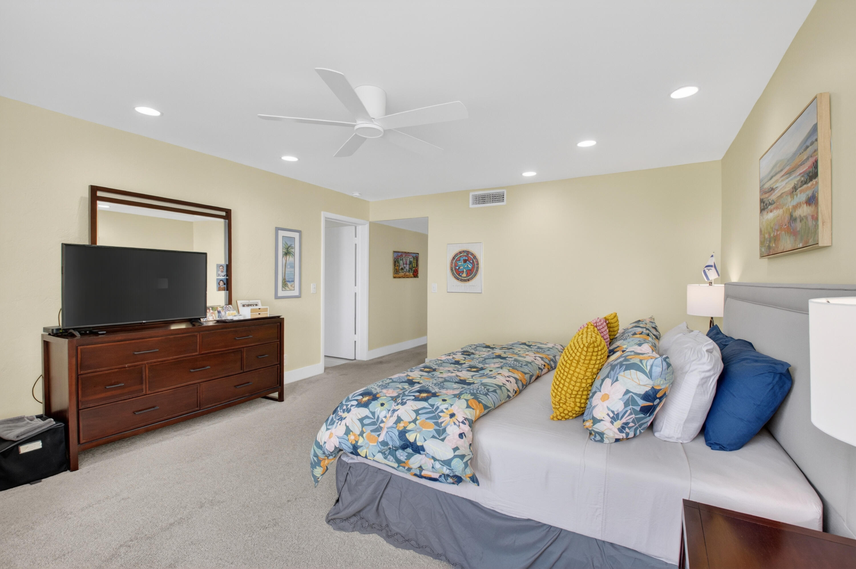 ARBOR LAKE AT BOCA WEST CONDO - Residential