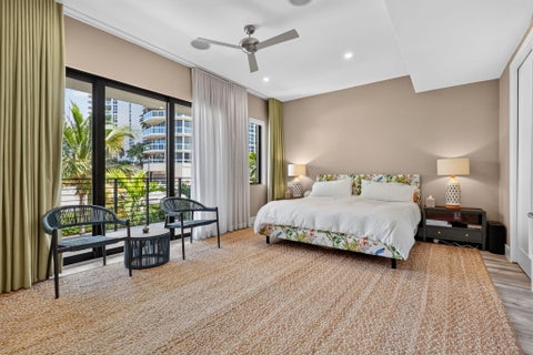 Tiny photo for 336 Balboa Street, Hollywood, FL 33019 (MLS # B26080656)