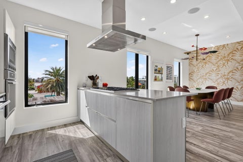 Tiny photo for 336 Balboa Street, Hollywood, FL 33019 (MLS # B26080656)