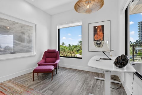 Tiny photo for 336 Balboa Street, Hollywood, FL 33019 (MLS # B26080656)