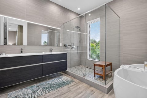 Tiny photo for 336 Balboa Street, Hollywood, FL 33019 (MLS # B26080656)