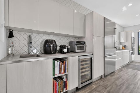 Tiny photo for 336 Balboa Street, Hollywood, FL 33019 (MLS # B26080656)
