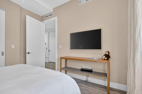 Tiny photo for 336 Balboa Street, Hollywood, FL 33019 (MLS # B26080656)