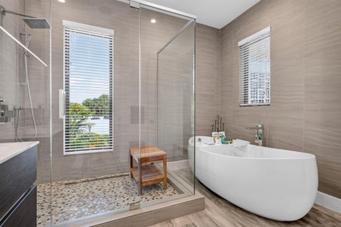Tiny photo for 336 Balboa Street, Hollywood, FL 33019 (MLS # B26080656)