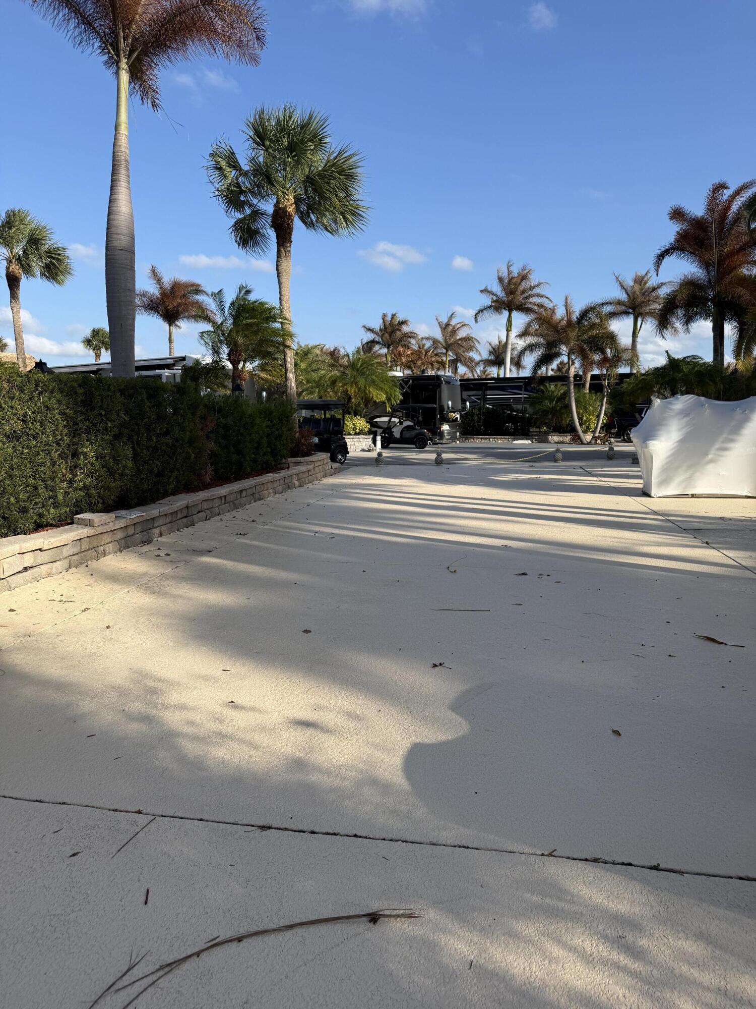 Outdoor Resort - Land