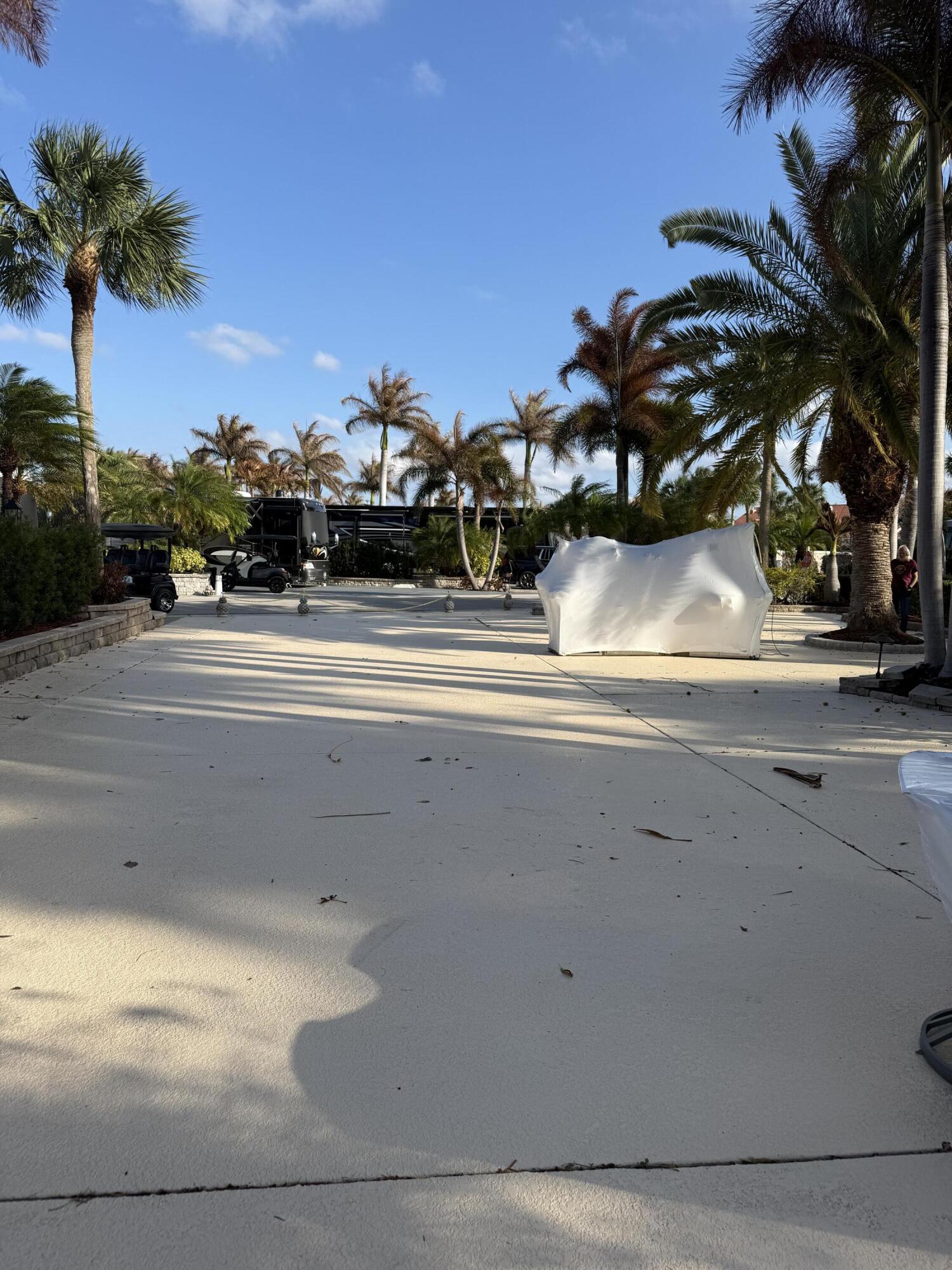 Outdoor Resort - Land