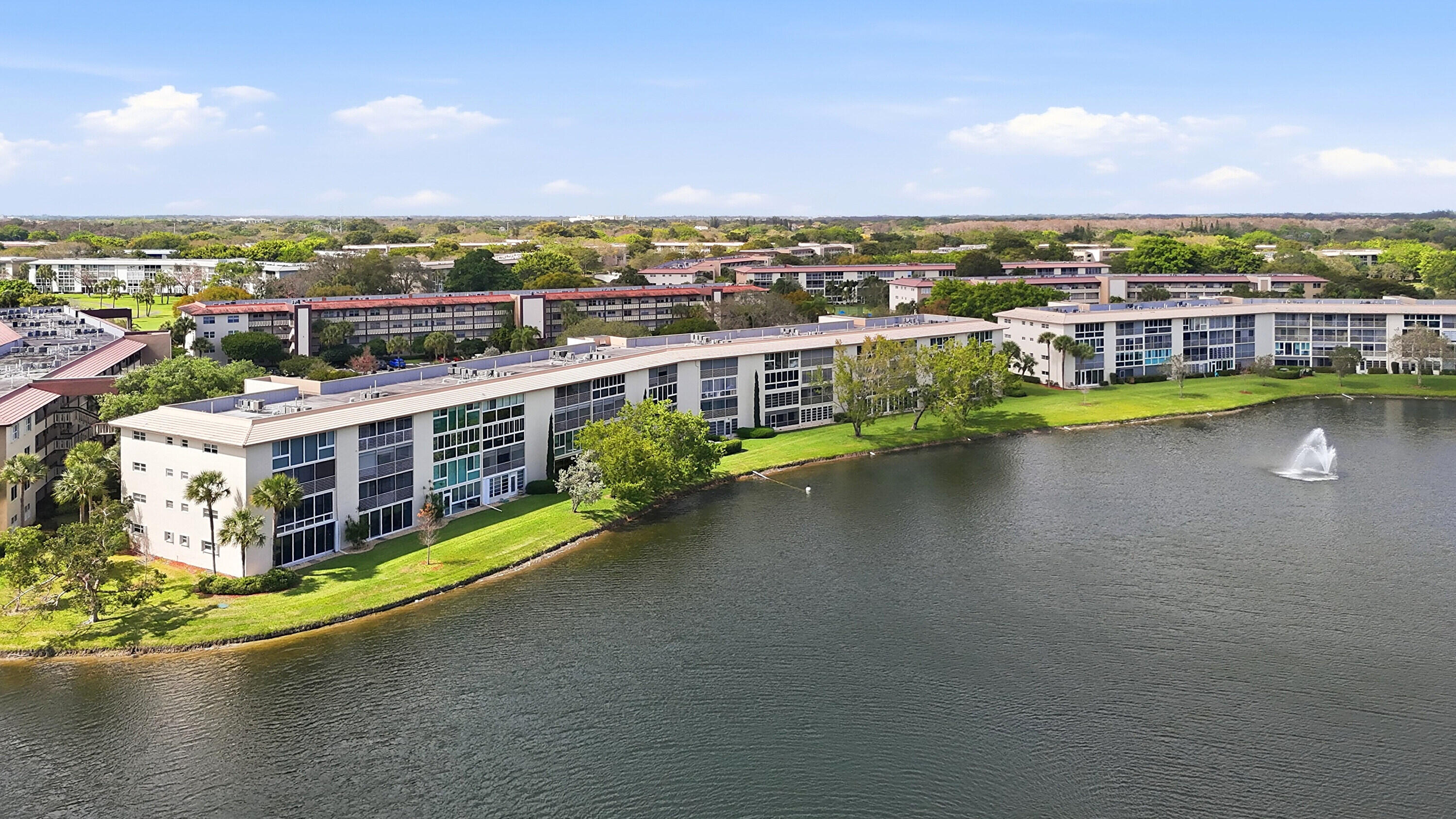 WYNMOOR VILLAGE - Residential