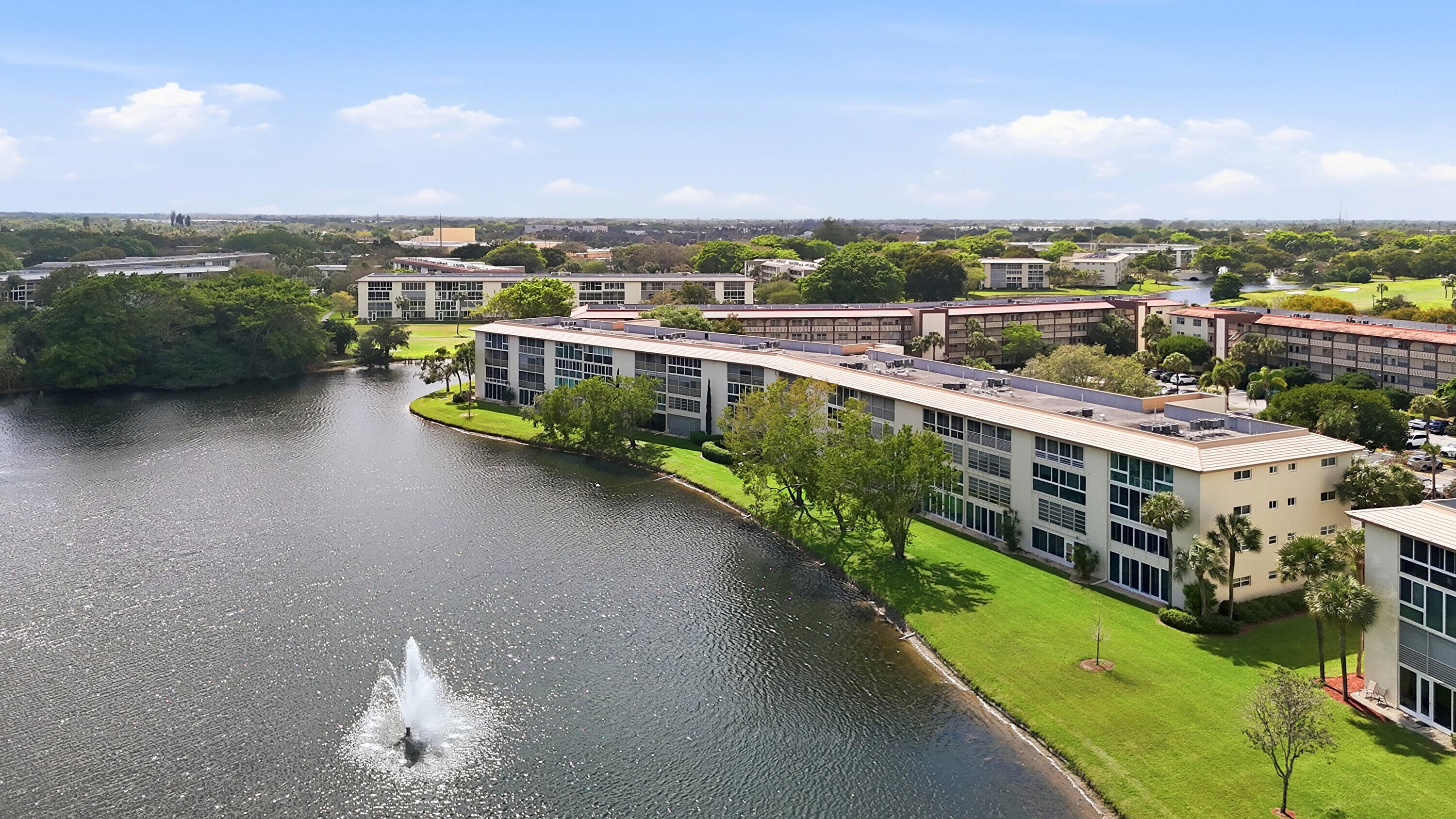 WYNMOOR VILLAGE - Residential