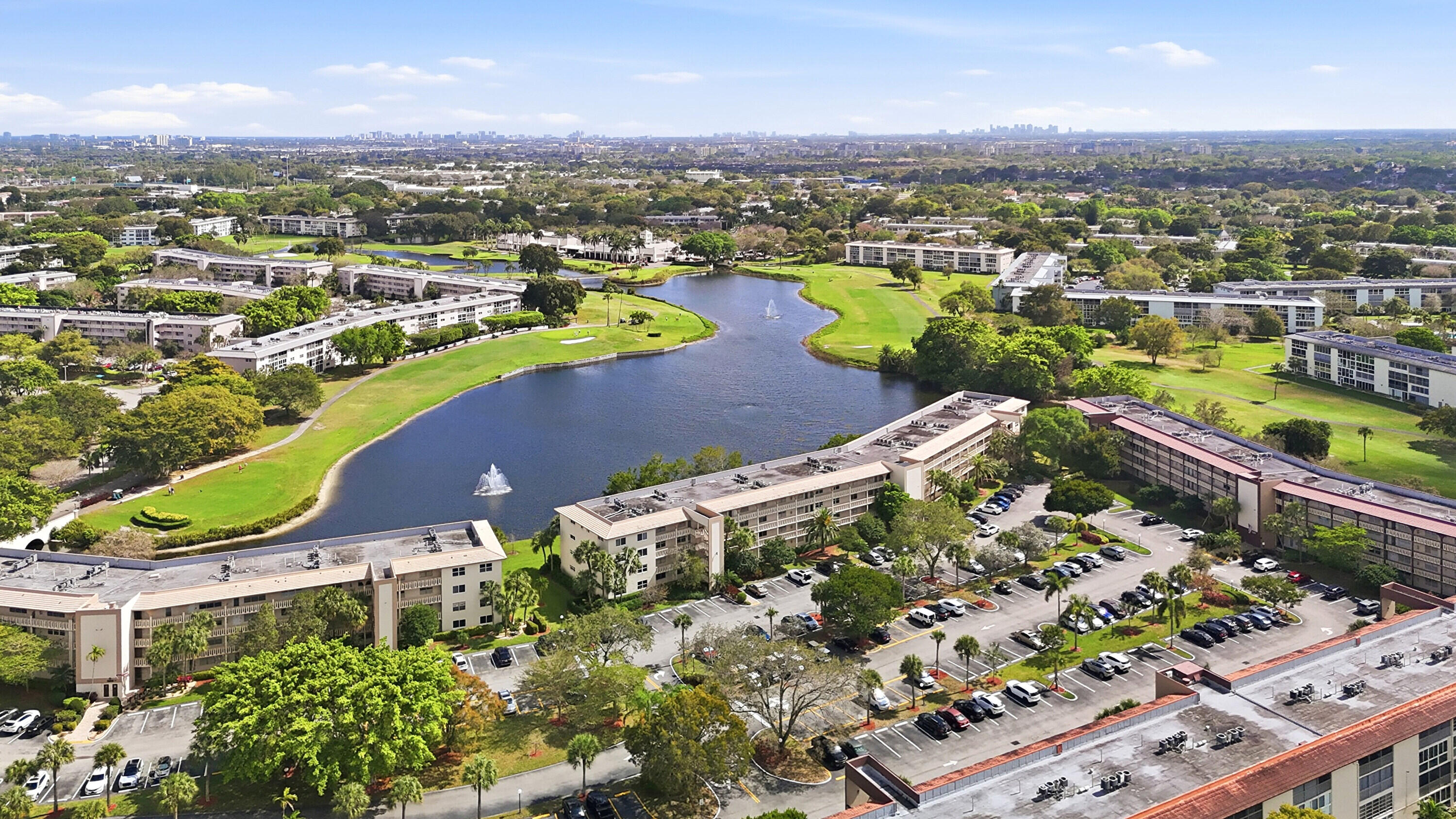 WYNMOOR VILLAGE - Residential