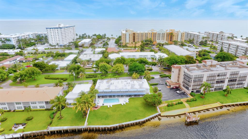 WOODCREST MANOR CO-OP - Residential