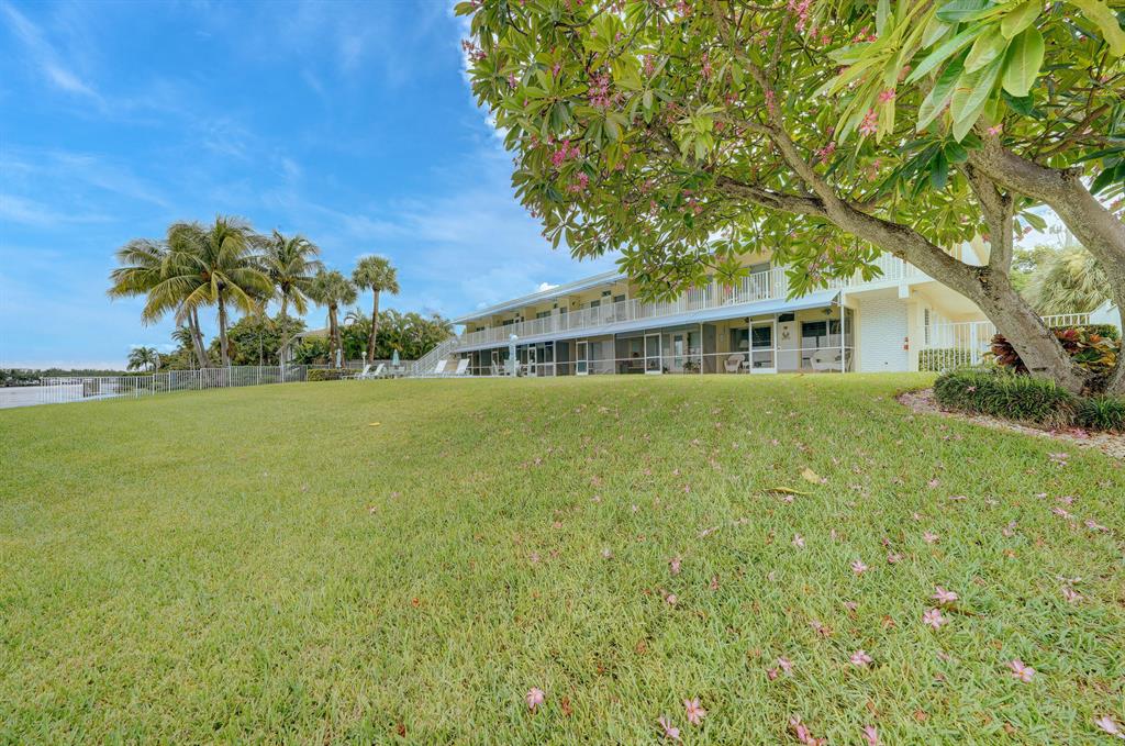 WOODCREST MANOR CO-OP - Residential