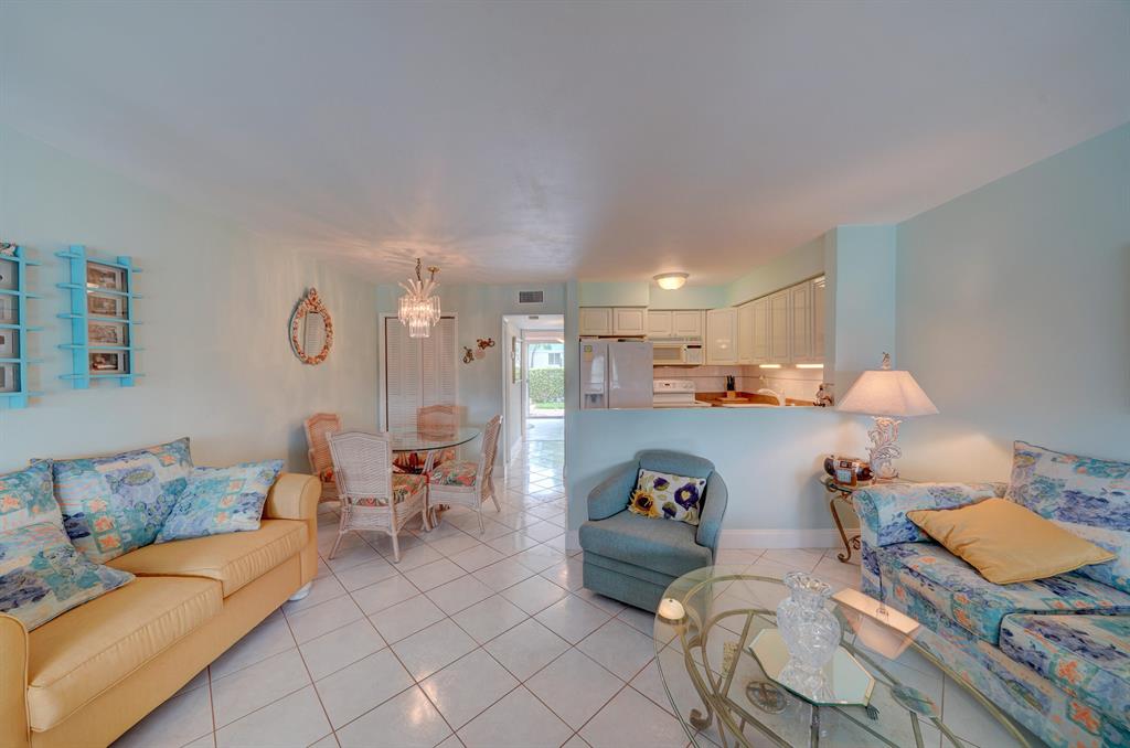 WOODCREST MANOR CO-OP - Residential