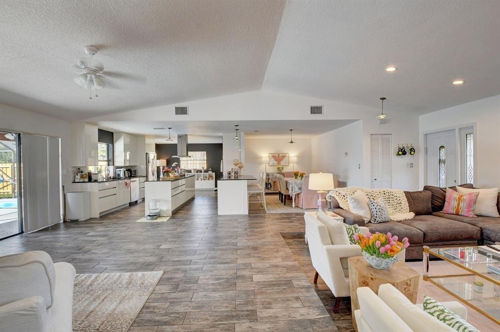 17679 Woodview Terrace