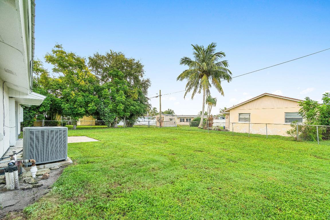 PALM BEACH CABANA COLONY EAST - Residential