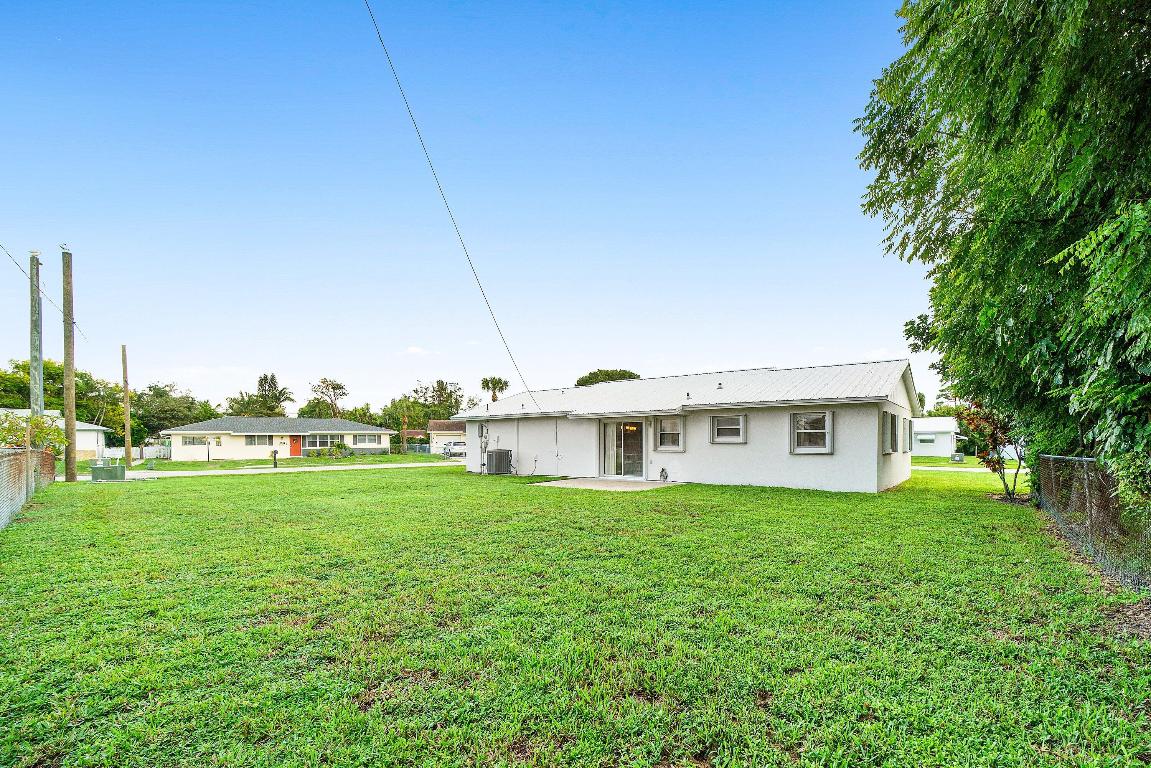 PALM BEACH CABANA COLONY EAST - Residential